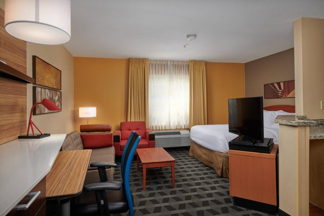 Mainstay Suites Tampa Moffitt-Usf Temple Terrace Extérieur photo