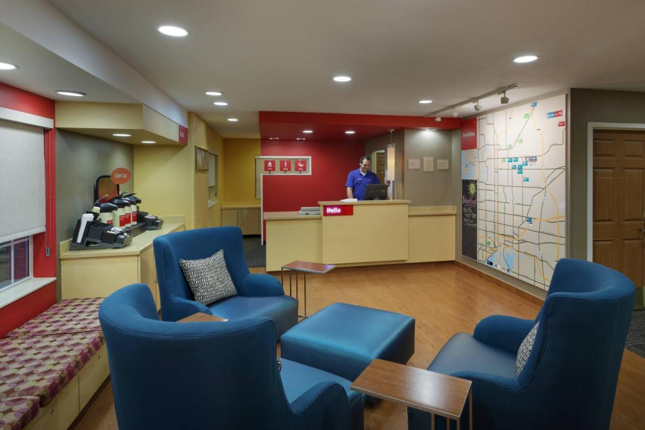 Mainstay Suites Tampa Moffitt-Usf Temple Terrace Extérieur photo
