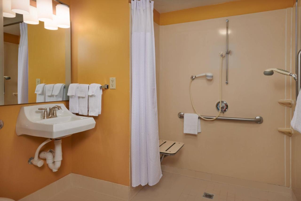 Mainstay Suites Tampa Moffitt-Usf Temple Terrace Extérieur photo