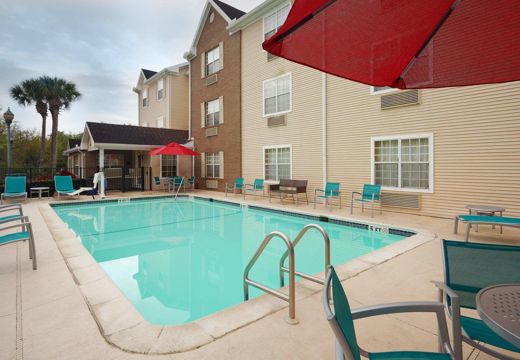 Mainstay Suites Tampa Moffitt-Usf Temple Terrace Extérieur photo