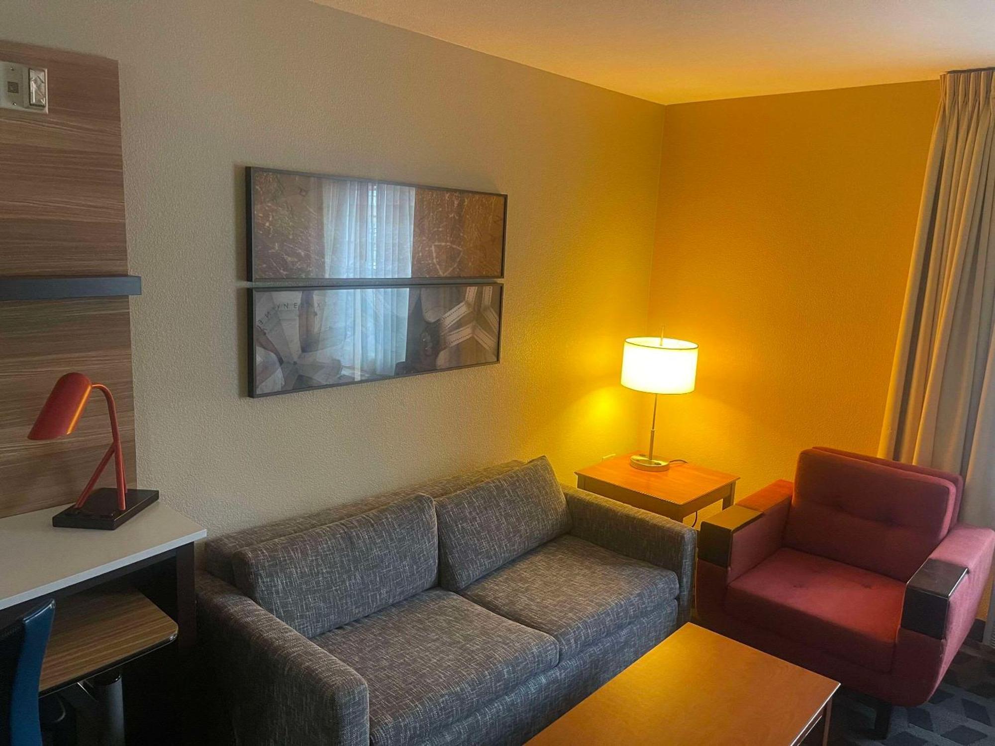 Mainstay Suites Tampa Moffitt-Usf Temple Terrace Extérieur photo