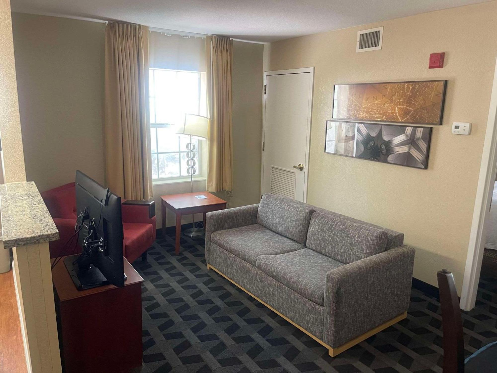 Mainstay Suites Tampa Moffitt-Usf Temple Terrace Extérieur photo